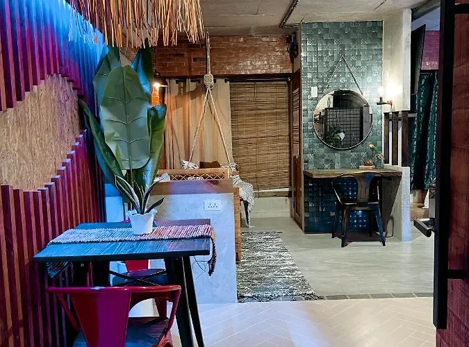 Clockworkorange Luxury * Lapu-Lapu City