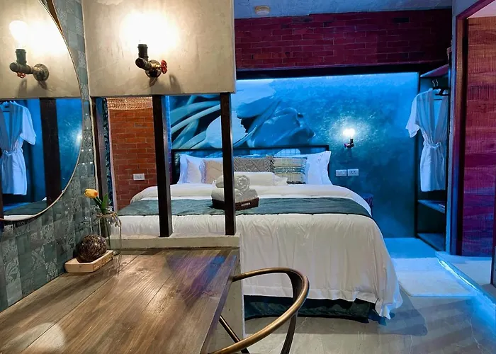 Clockworkorange Luxury Apartment